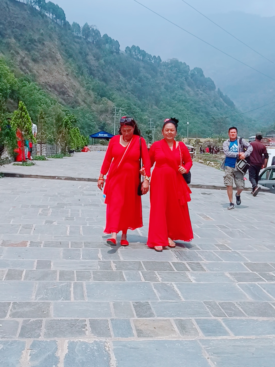 @Dipa limbu❤️💜💙
