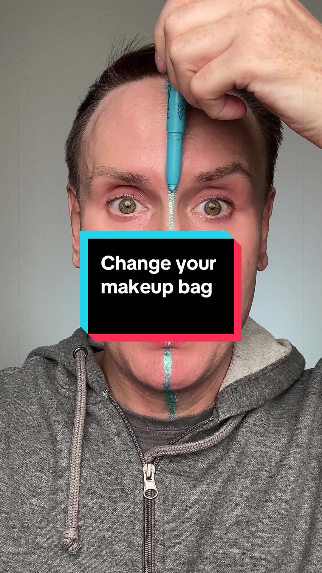 @Mister.makeupartist (Trevor)