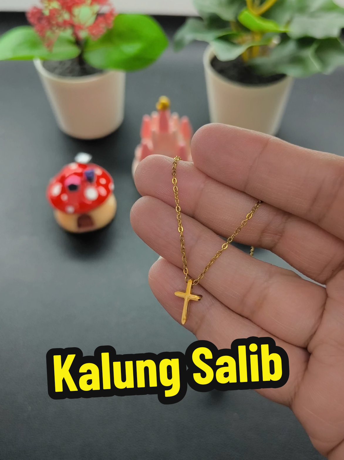 @FashionForUshop