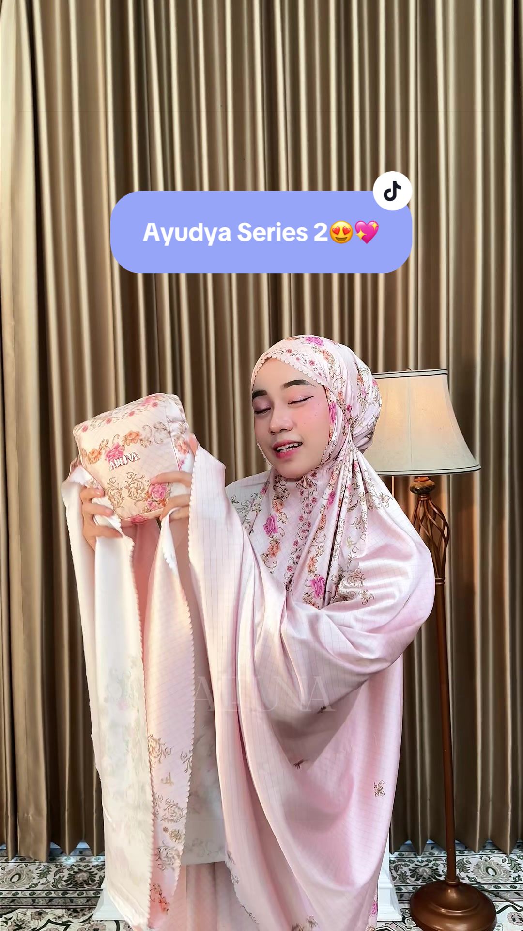 @Alluna