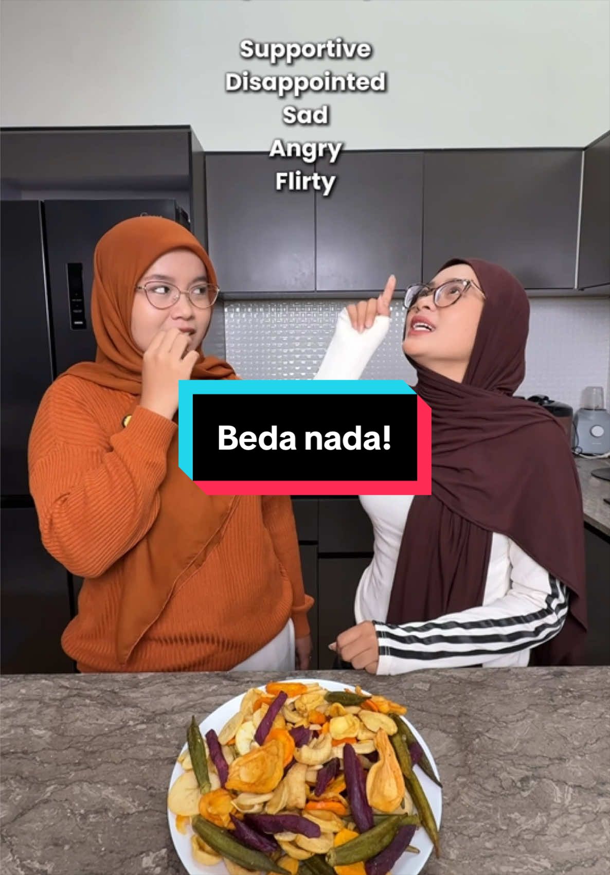 @APELICIOUS OFFICIAL