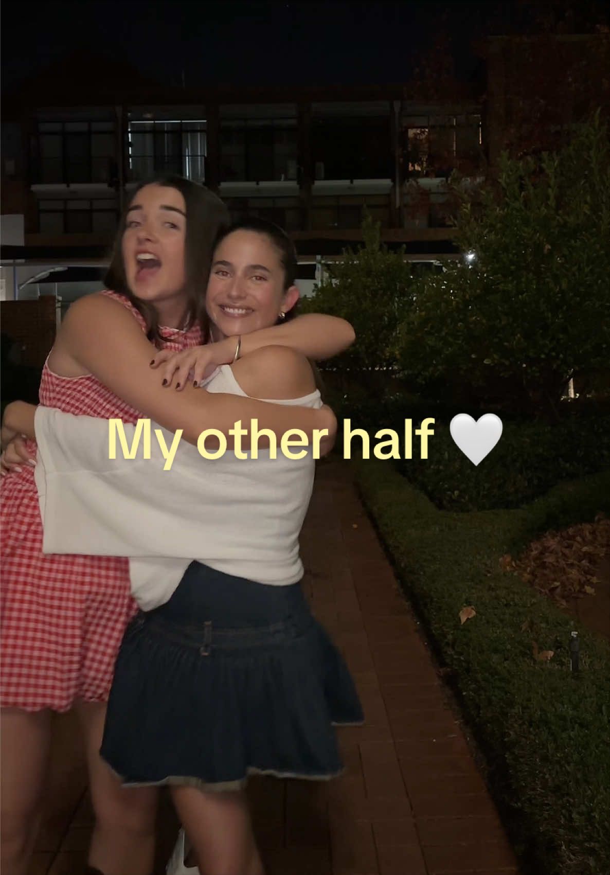 @everythingwitheden