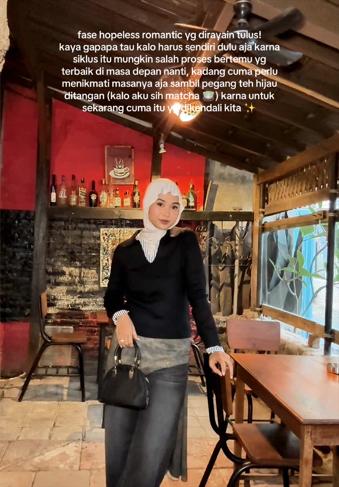 @deviariianti