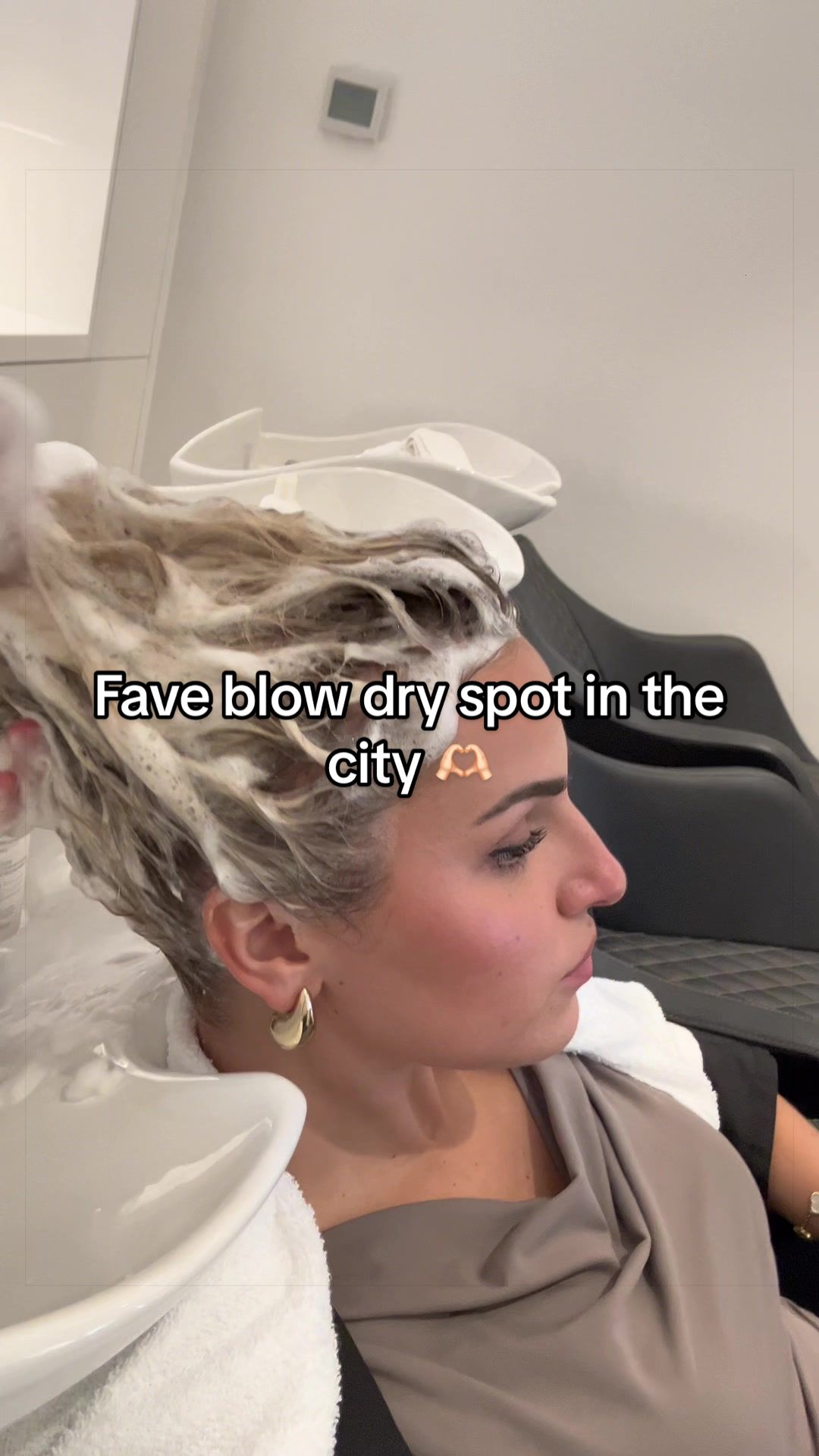 @THAT Corporate Girl