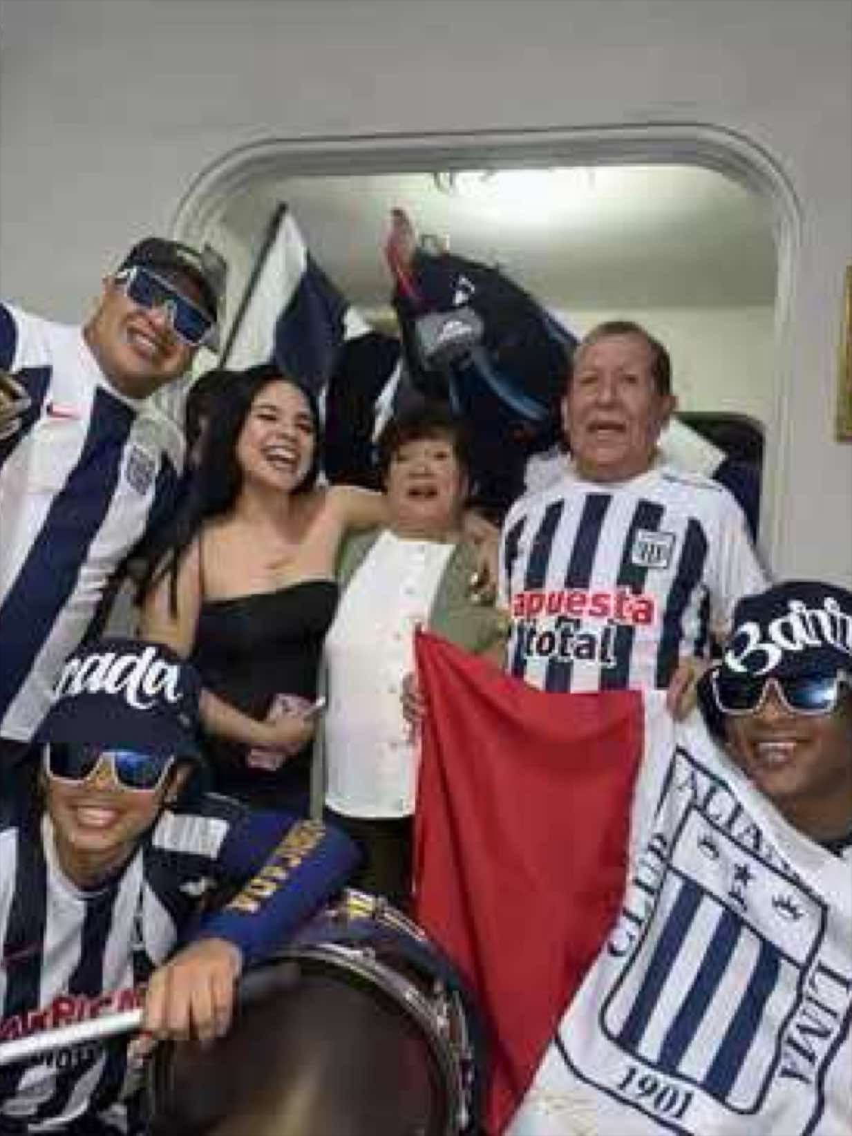 @BARRICADA PRODUCTORA