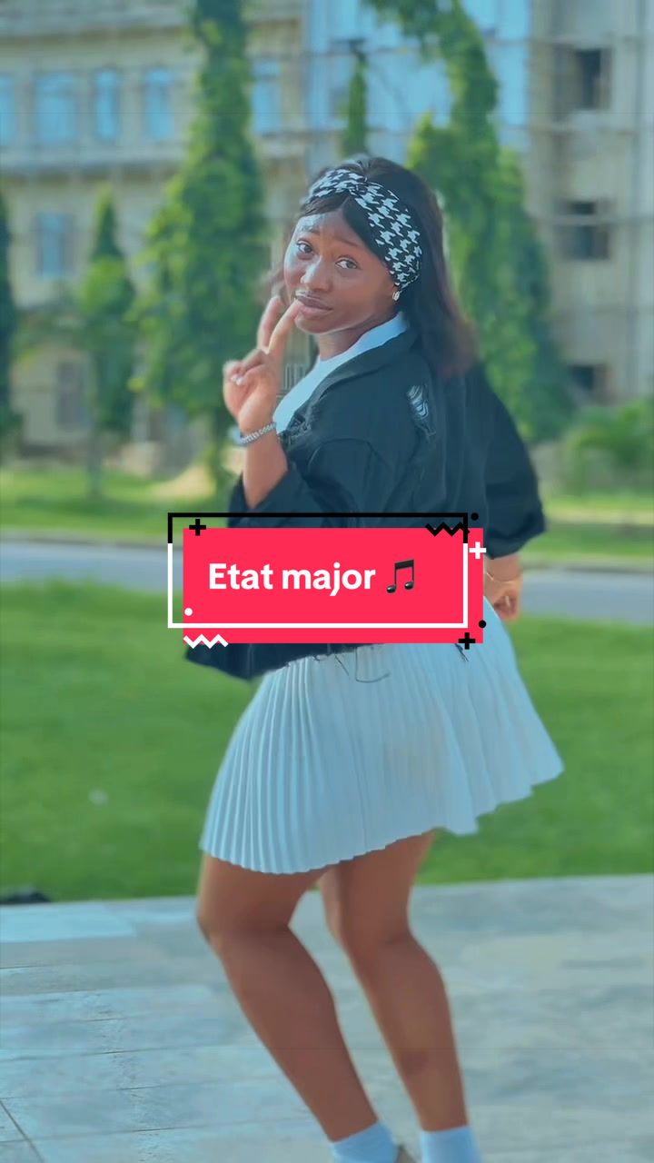 @E_VA vibes ❤️🔥🤍🖤