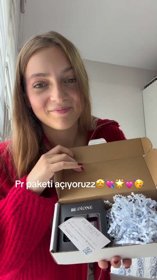 @Nazliibiber
