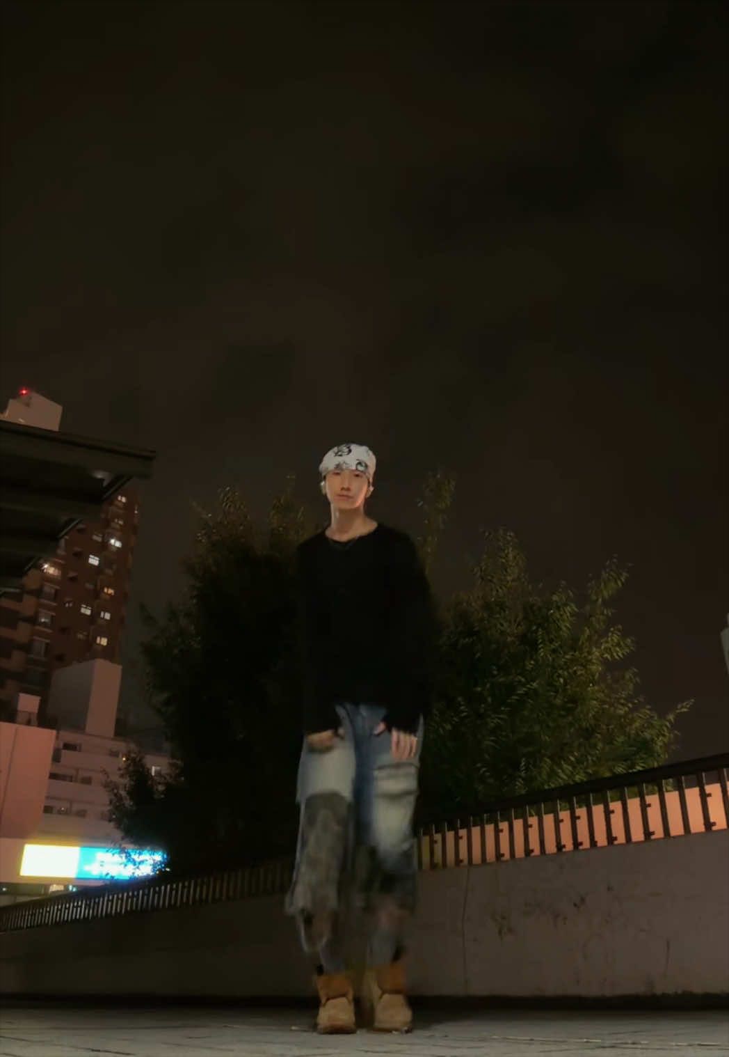 @AOI