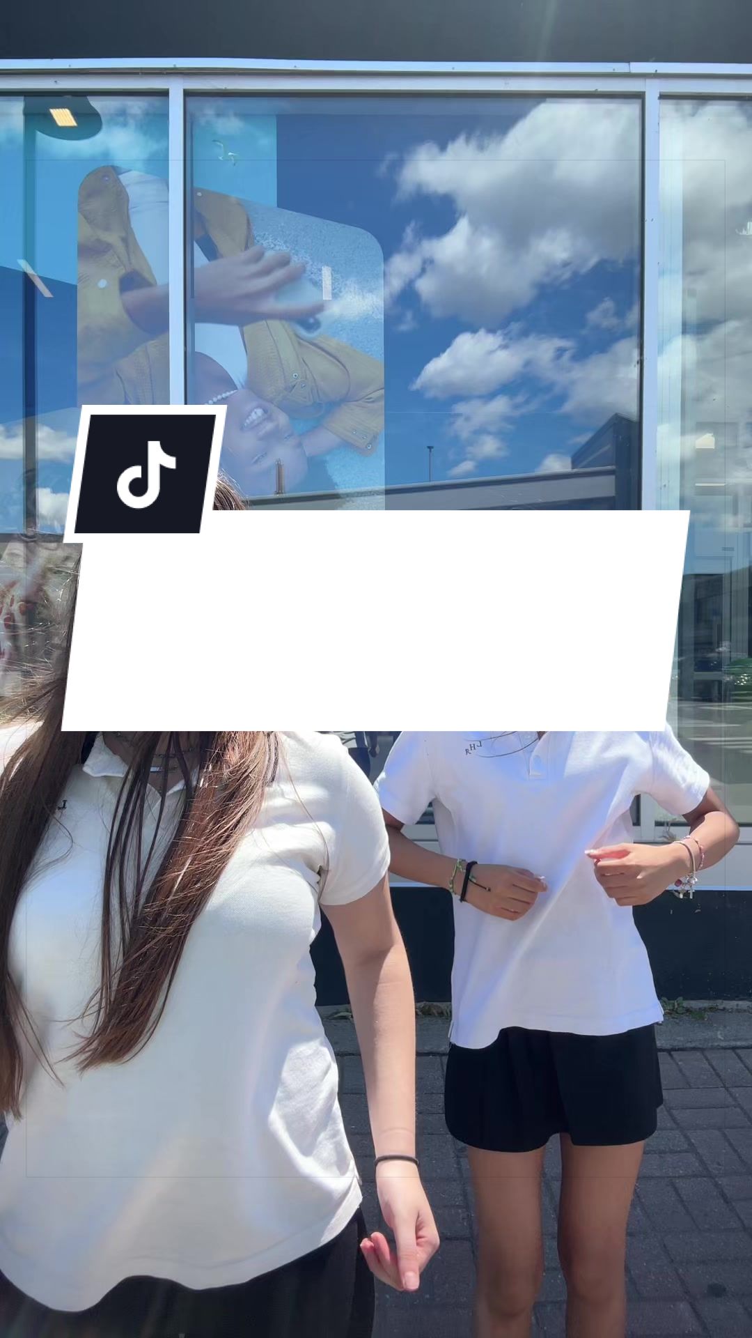 @𝐣
