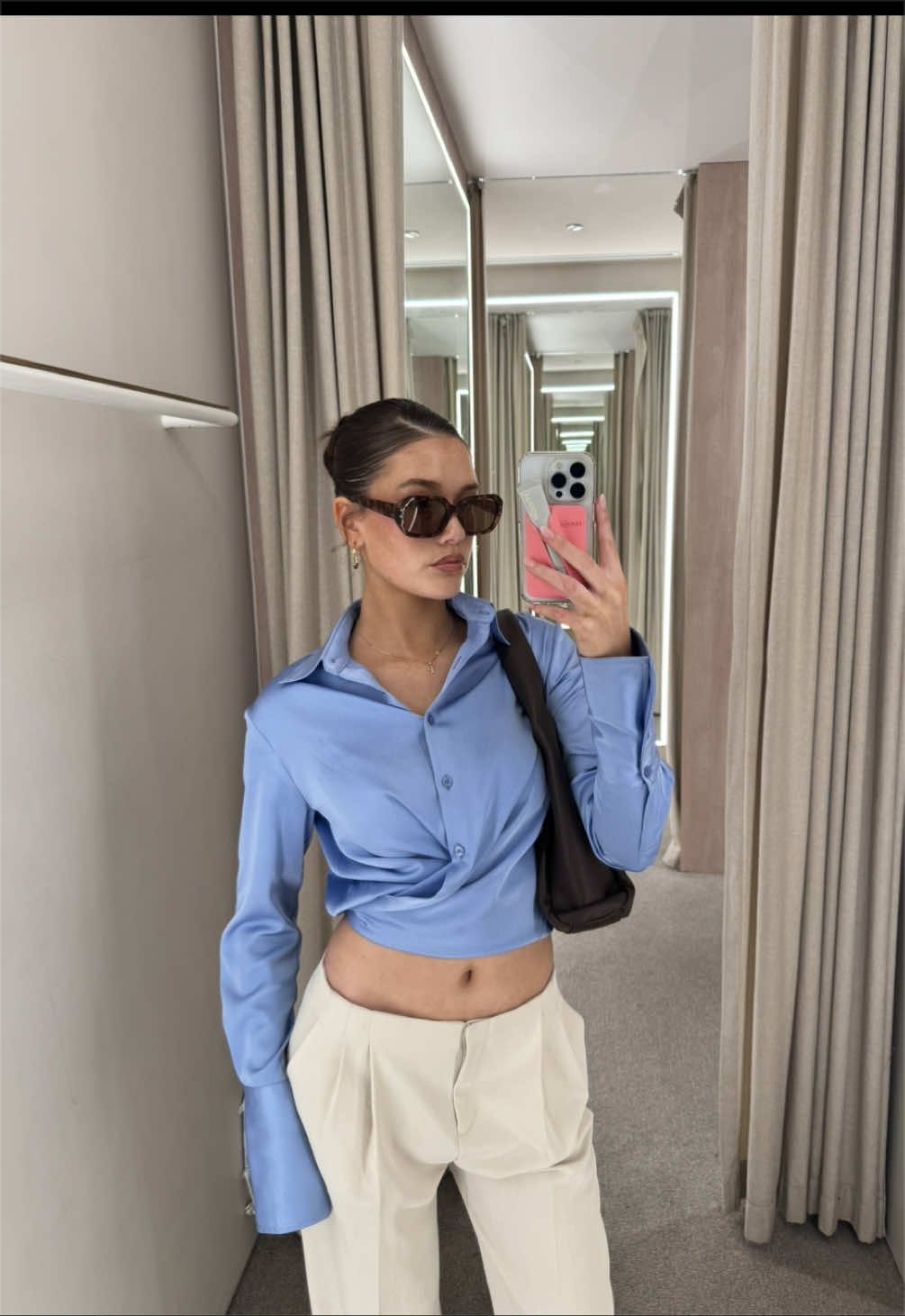 @Feebee