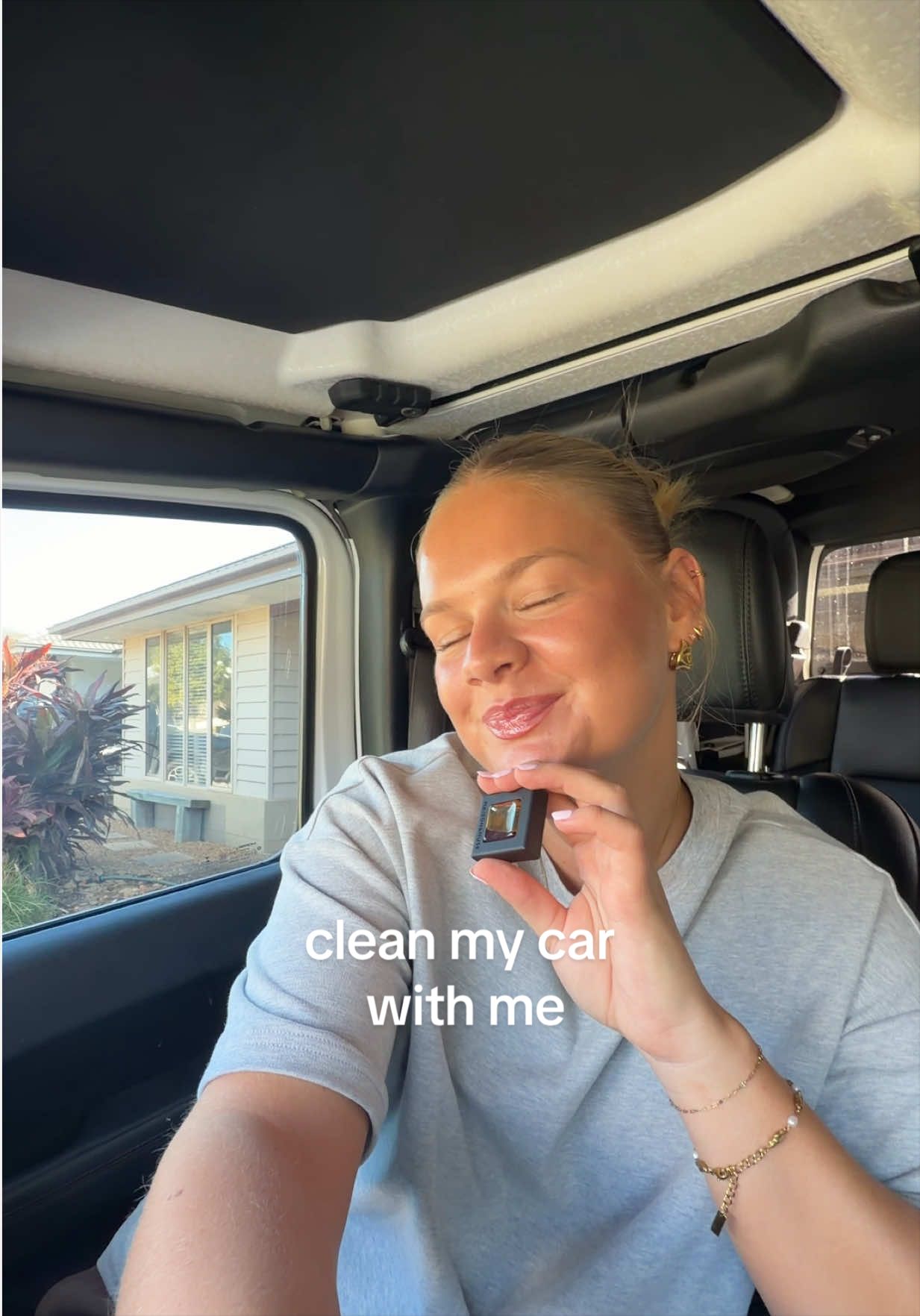 @chlo