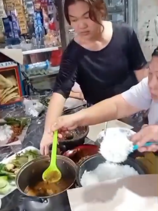 @Akun tiktok Bertiga