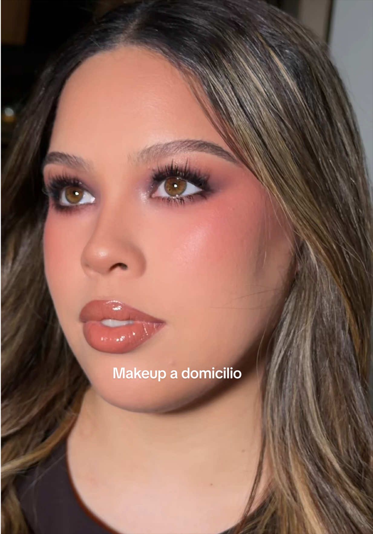 @nellamakeup__