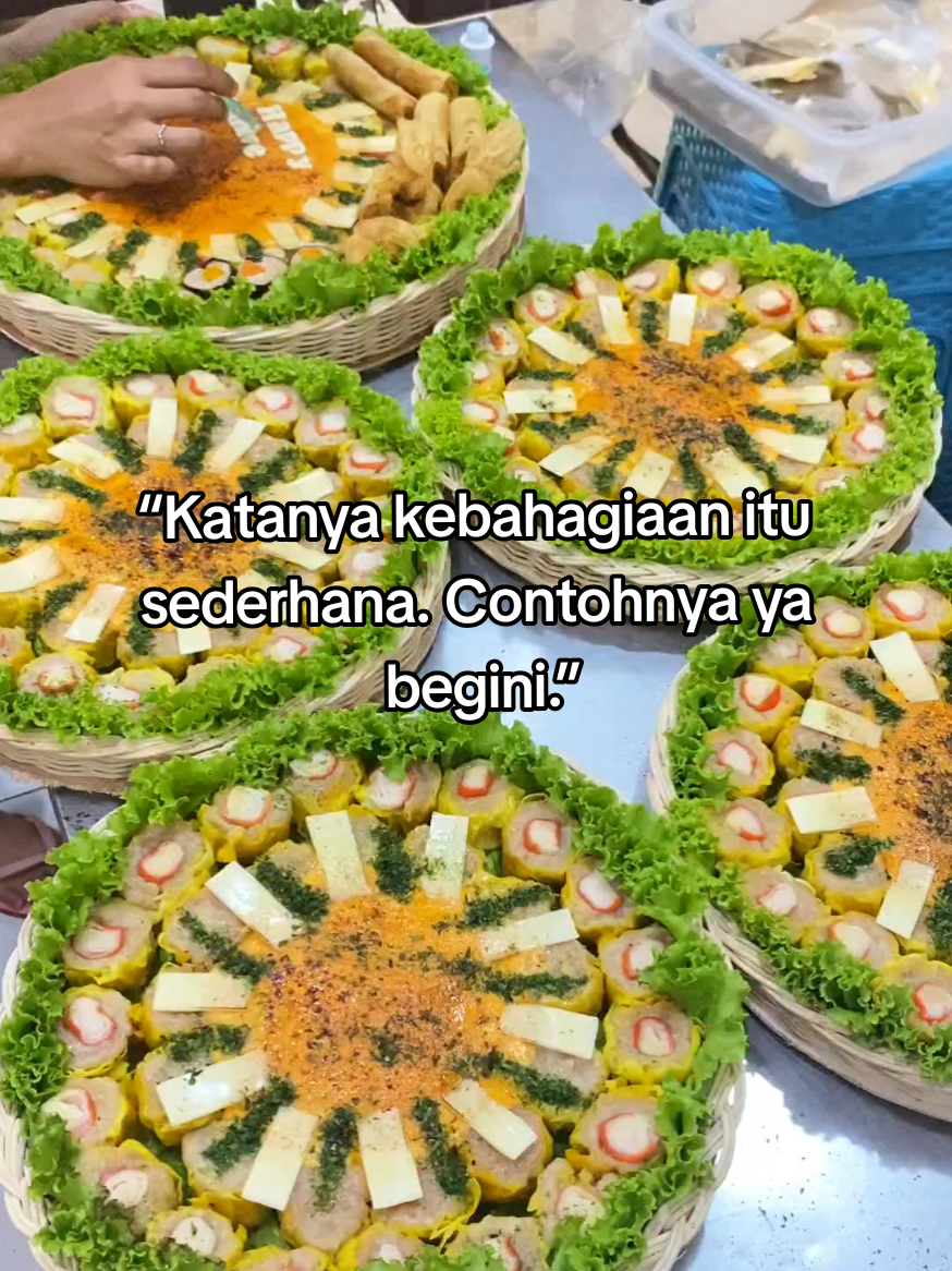 @Mbak Mel si Owner Dimsum