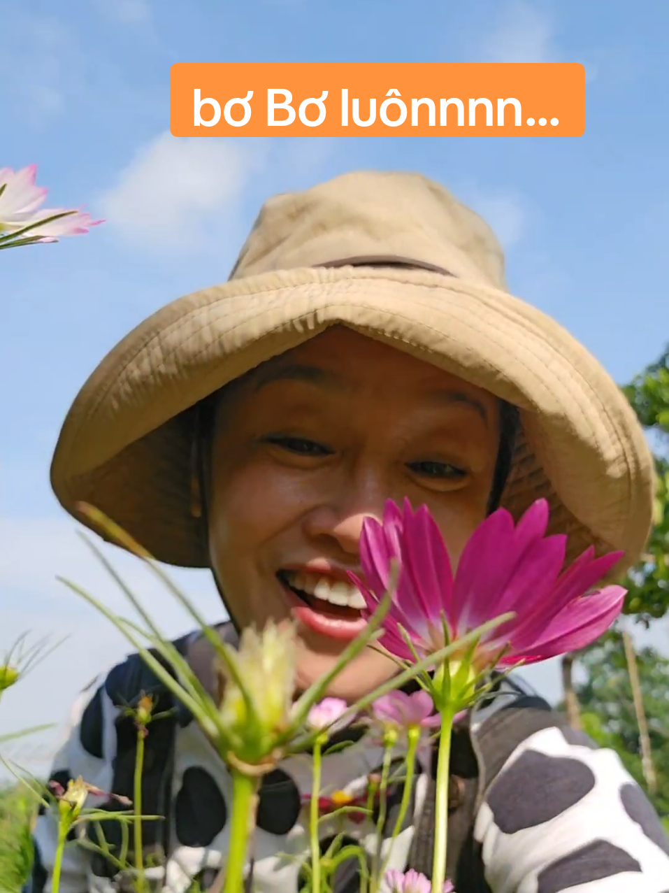 @Diễn vi&ecirc;n T&uacute; Oanh