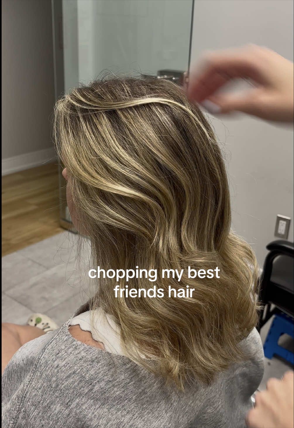 @Mya Groves | HAIRSTYLIST