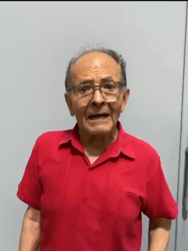 @AXEL LEÓN