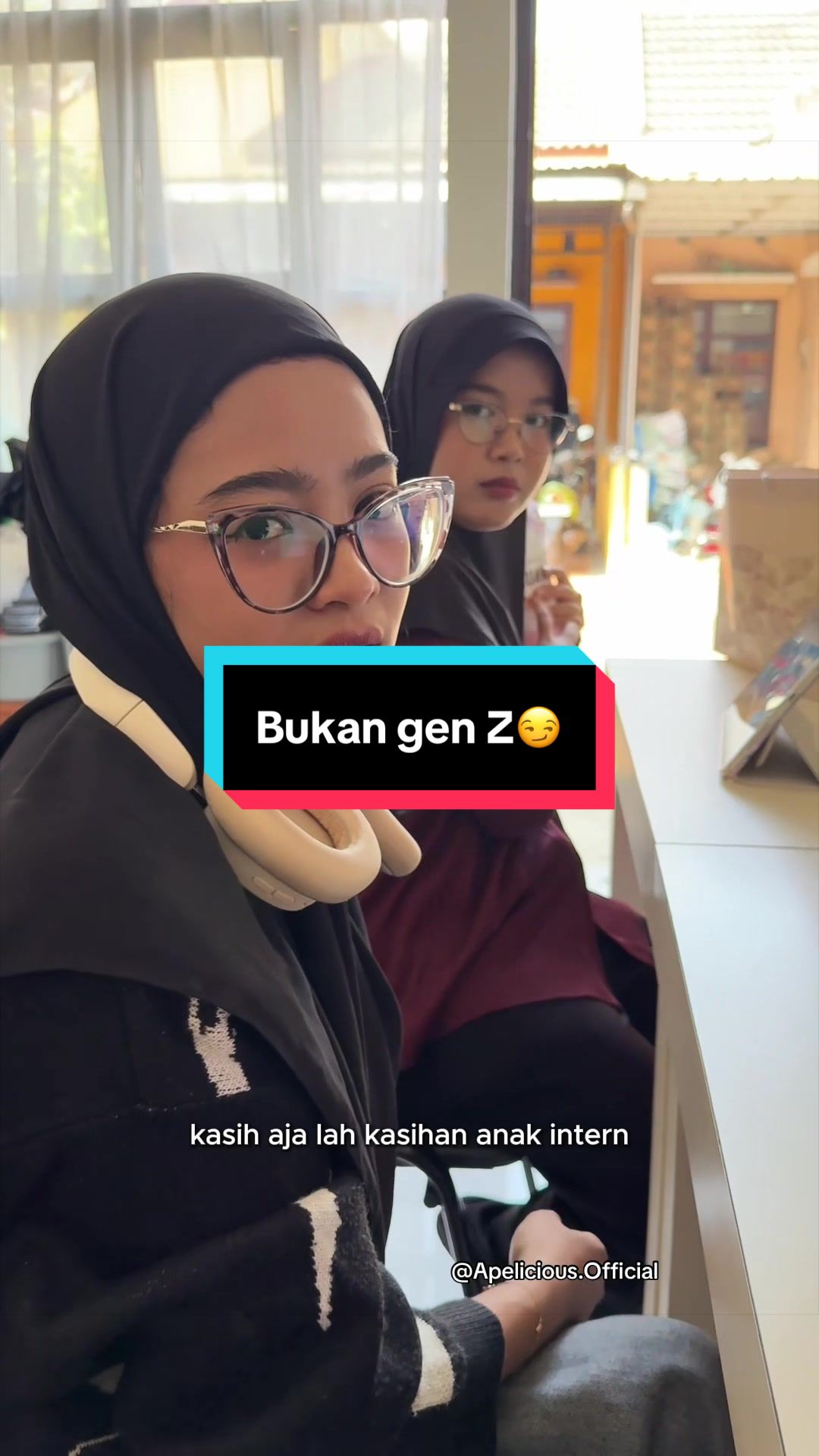 @APELICIOUS OFFICIAL