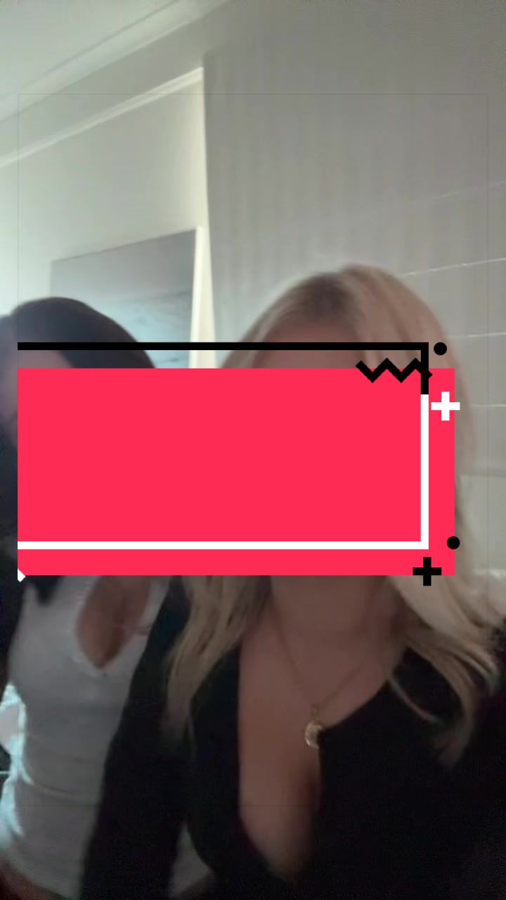 @℠