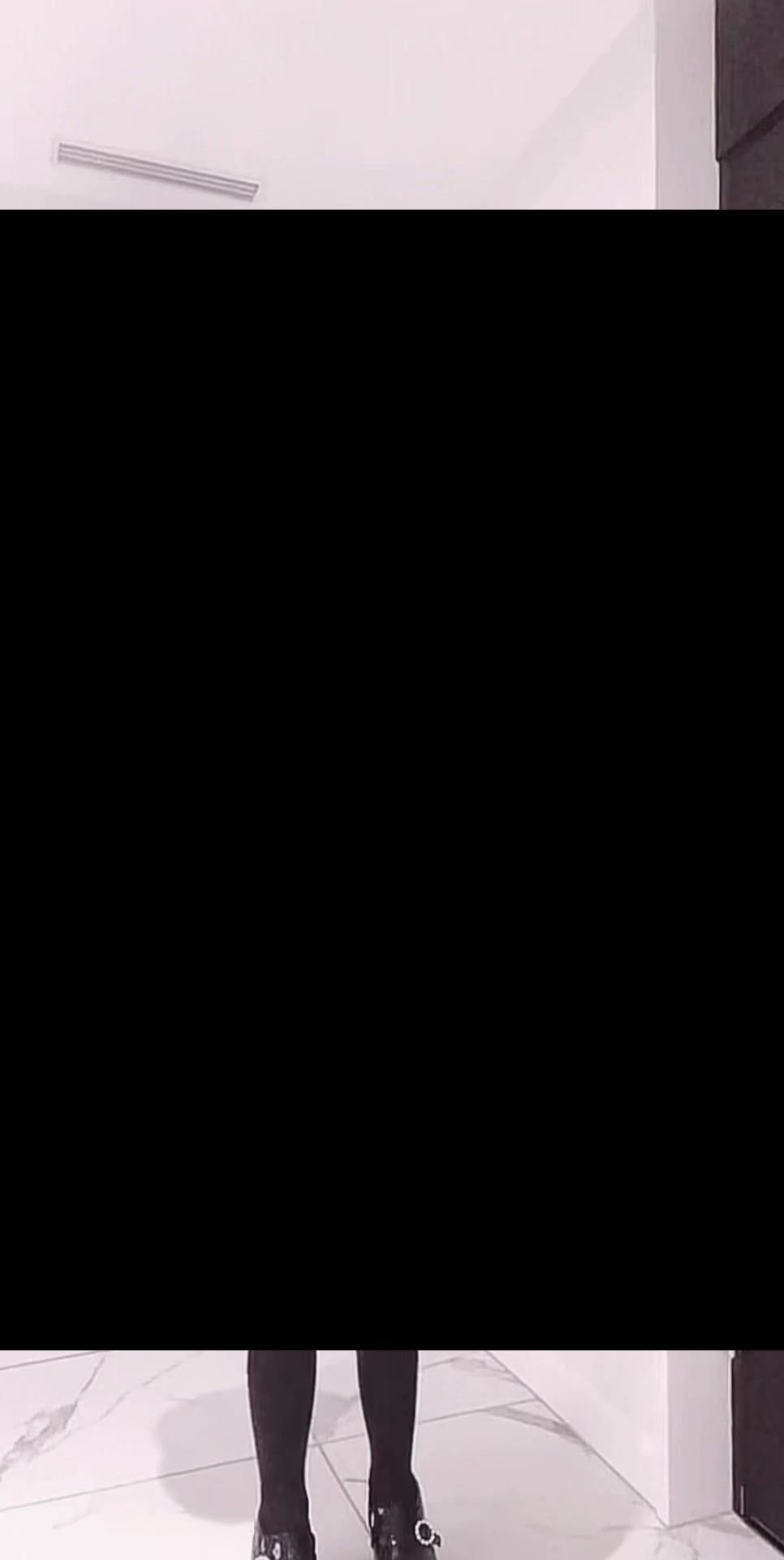 @︎︎