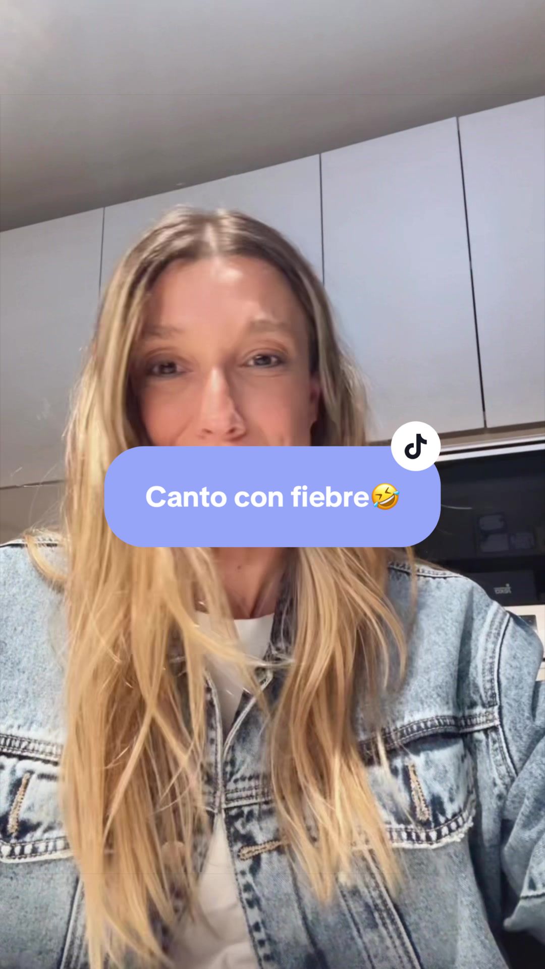 @Caro Veloso-Lo Pruebo Me Gusta