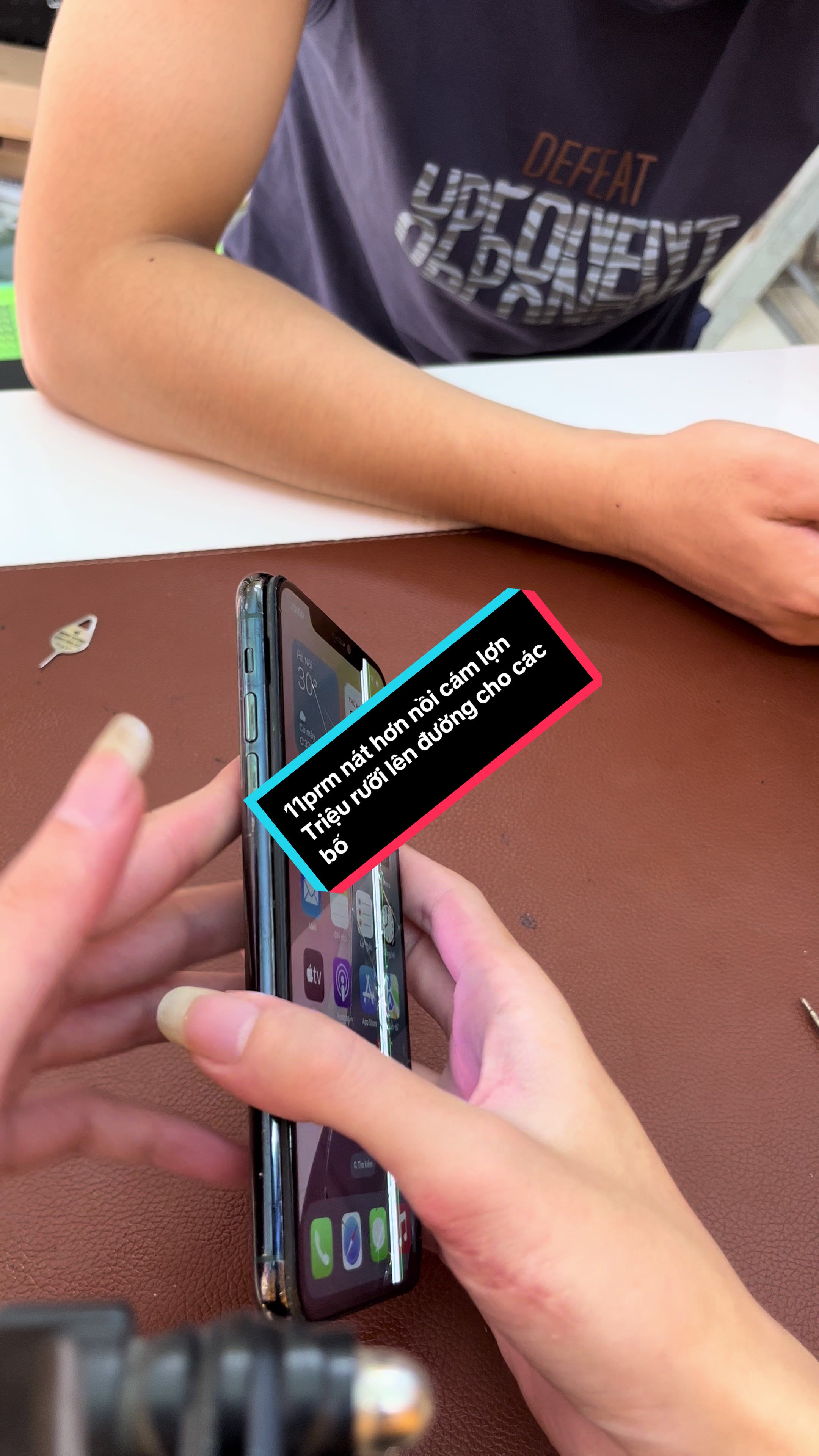 @Iphone Dựng N&aacute;t To&eacute;t To&eacute; Loe