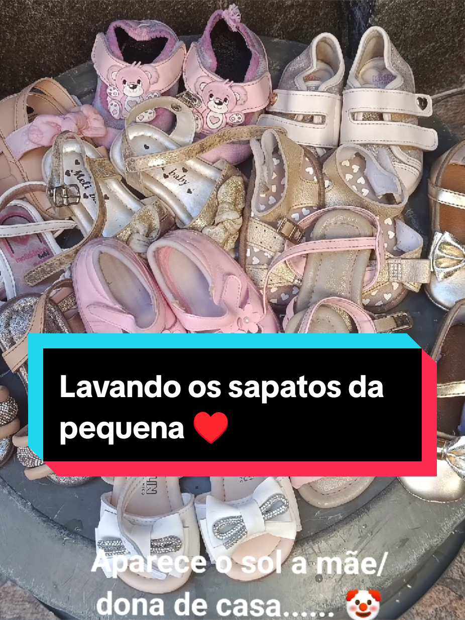 @La&iacute;s Neris