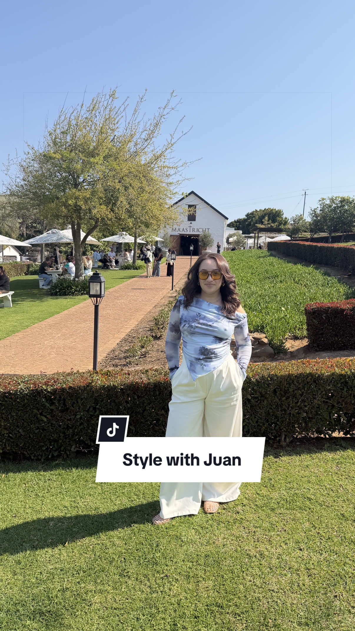 @Juanita | Travel + Lifestyle