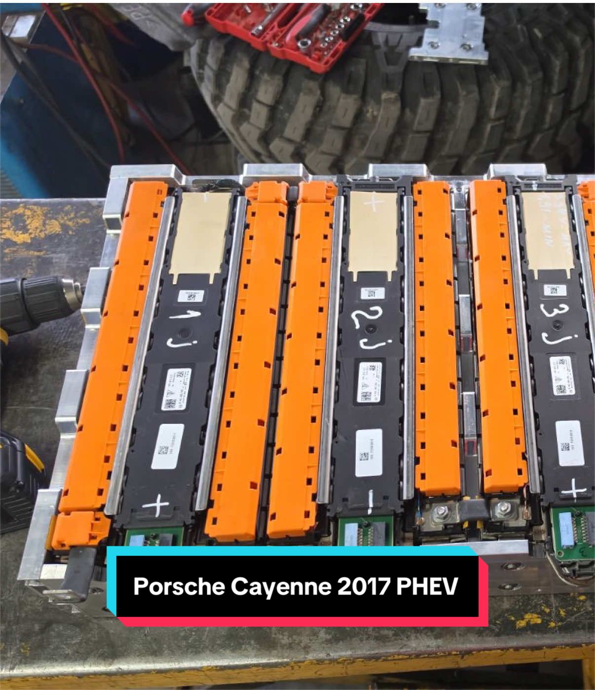 @ToyTech | Hybrid Service