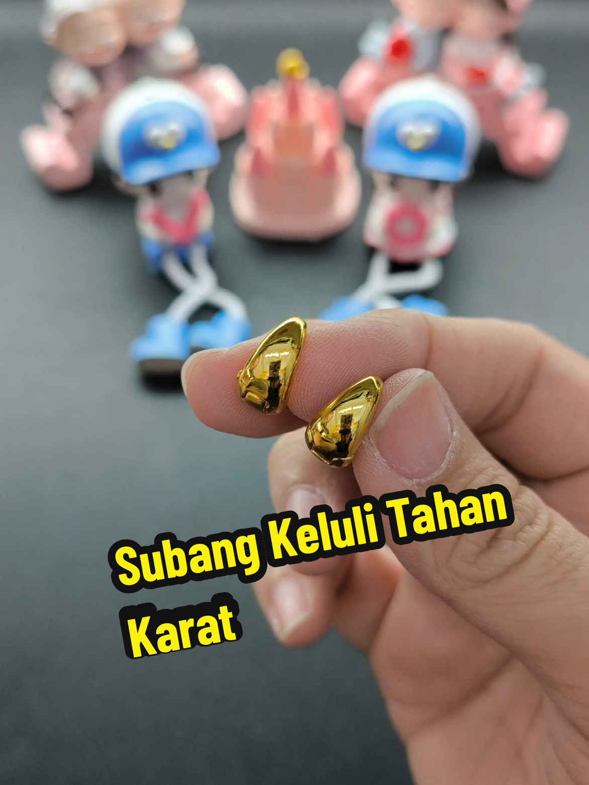 @FashionForUshop