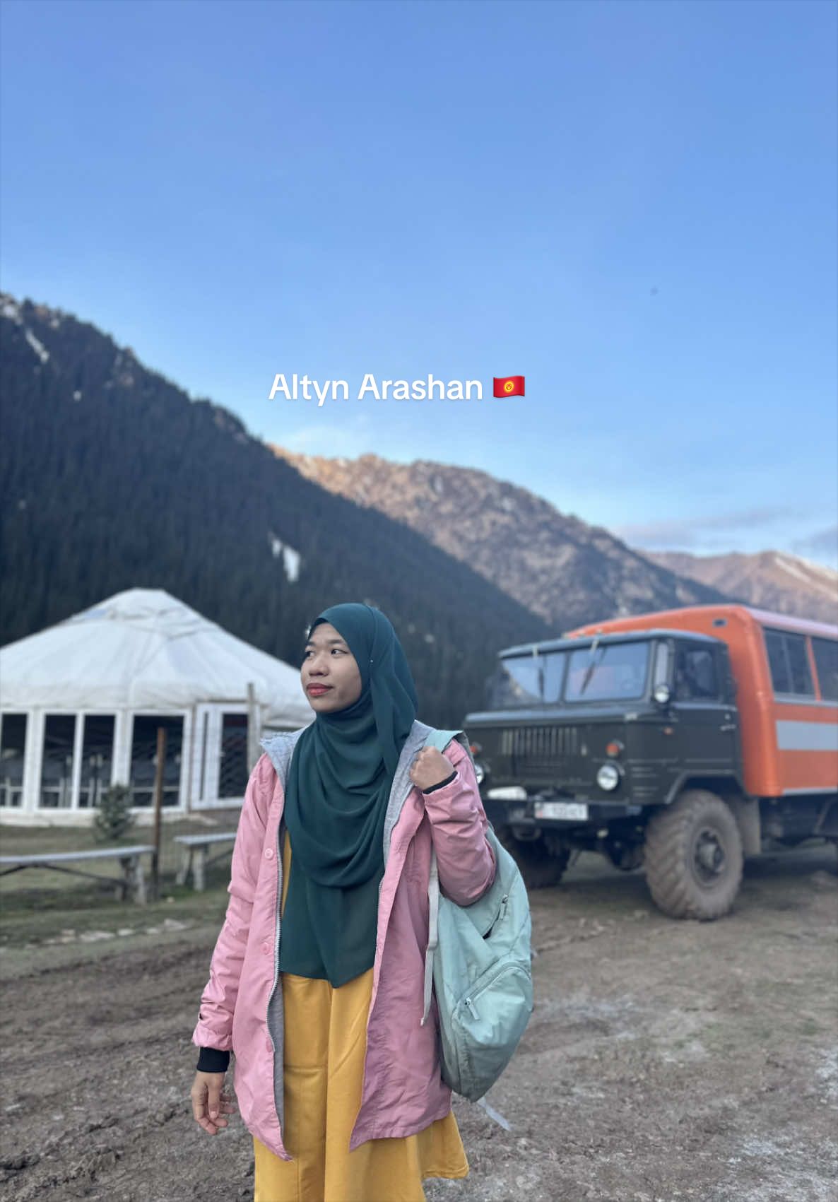 @Yana - Travelog