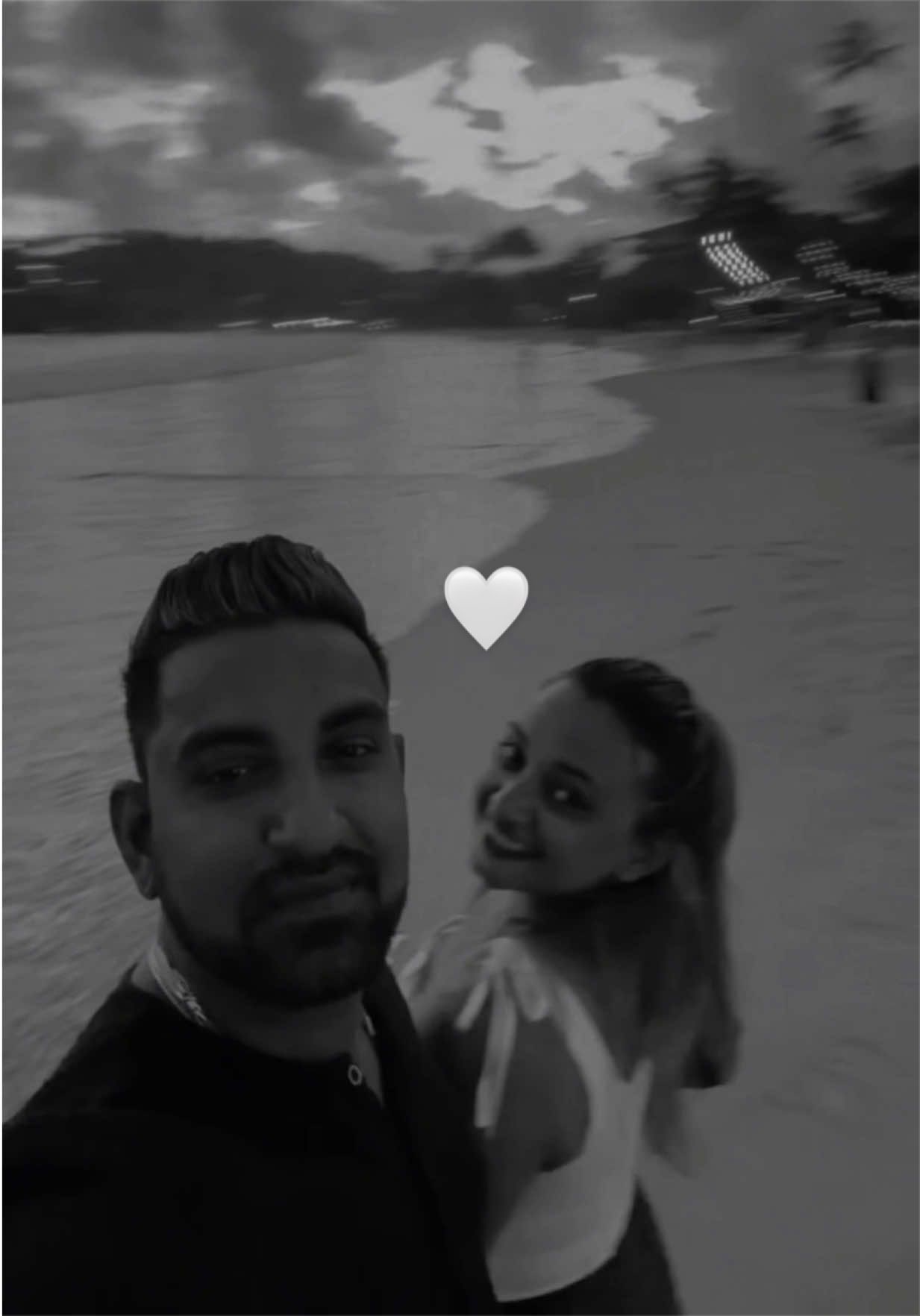 @Shenu & Nuwan 🇱🇰🇲🇻🌸💕