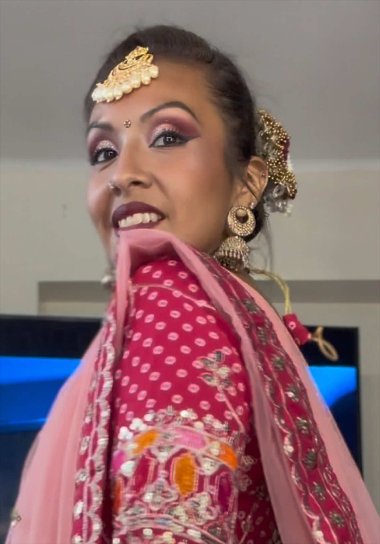 @✨Anju 💜 | Bollywood✨