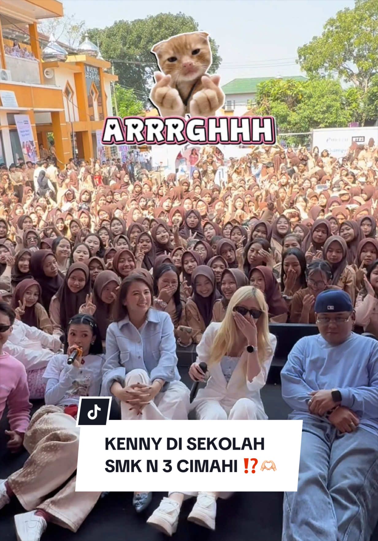 @kennylkmn 케니