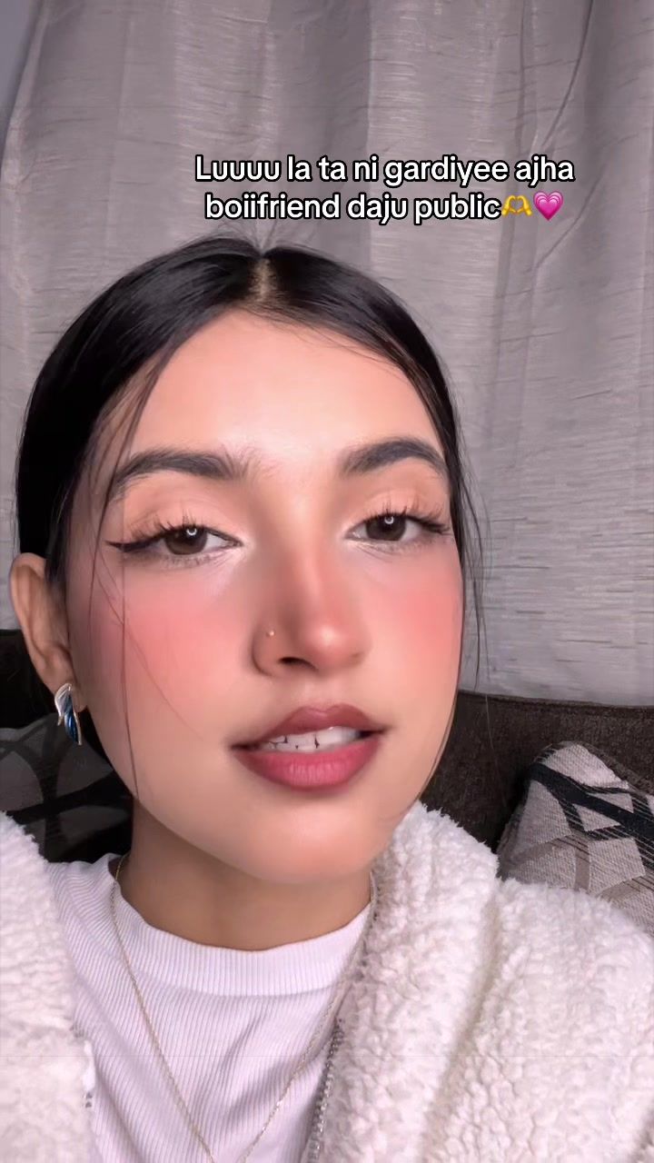 @Aaradhana 💫