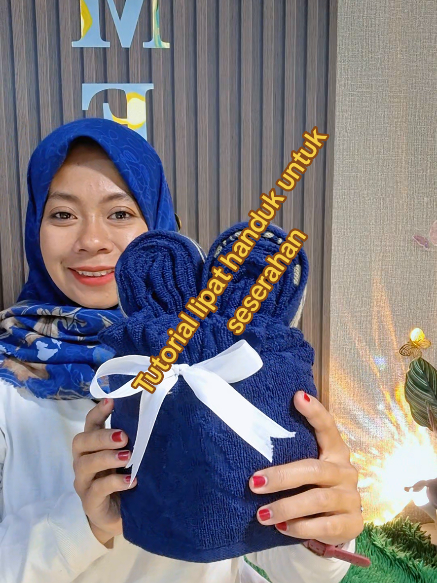 @Siti Fatimah|Gift Box