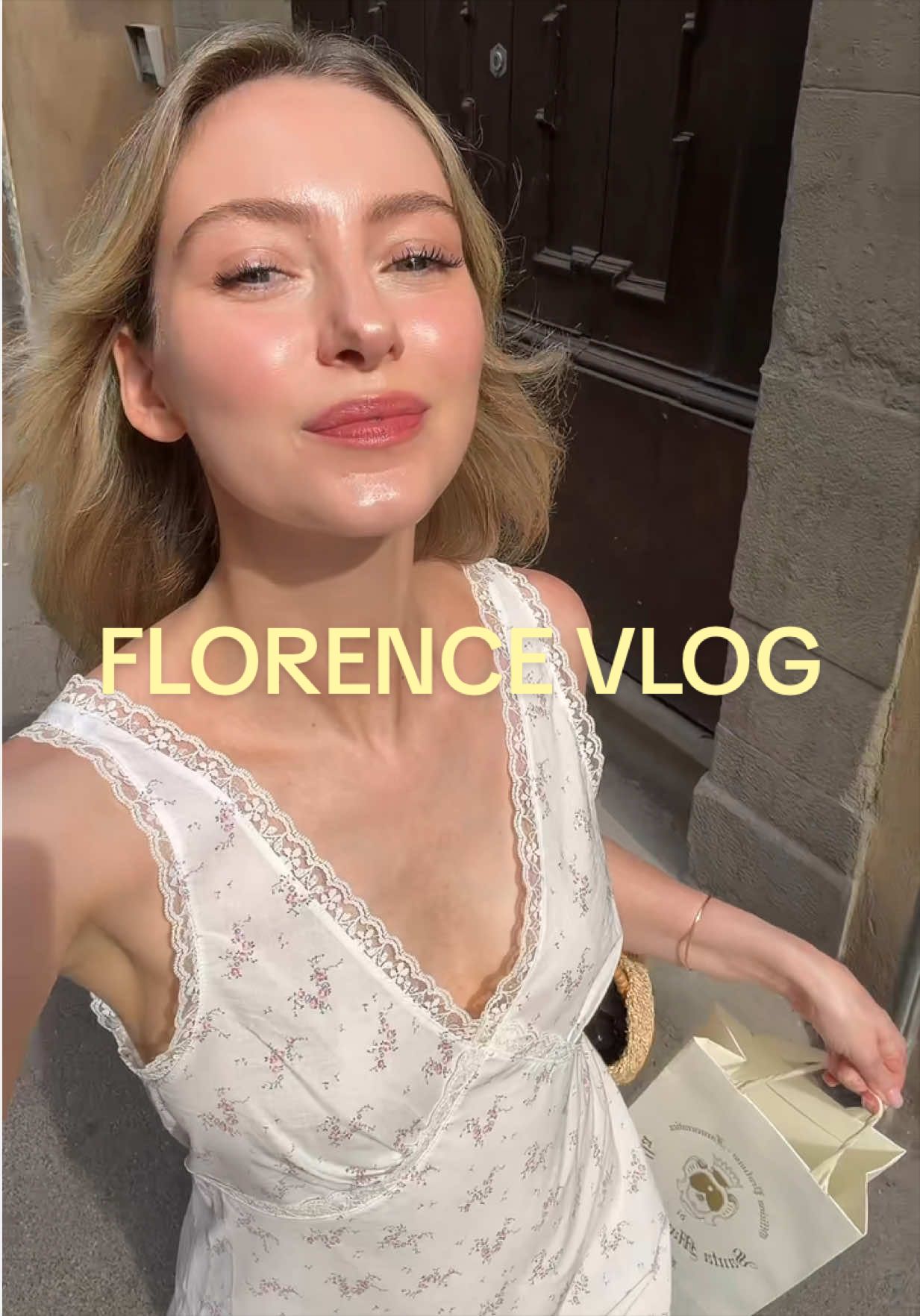@ElizabethVictoriaClark