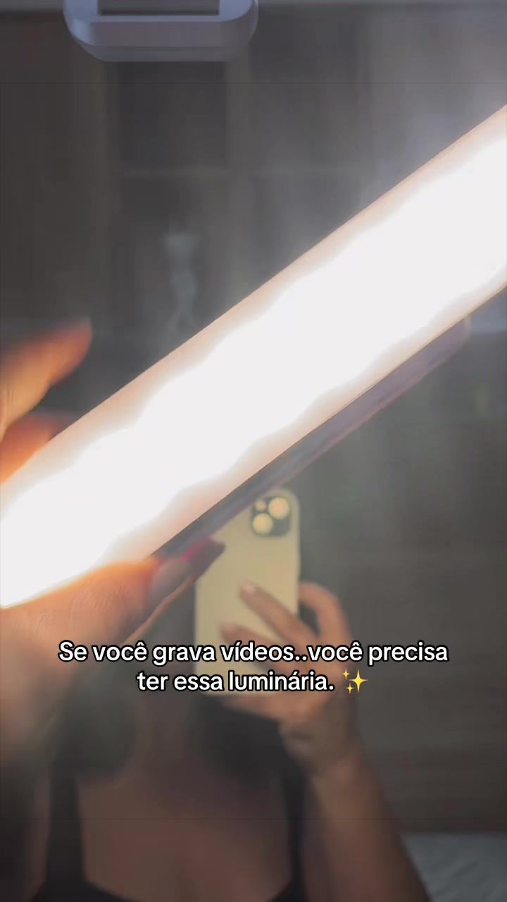 @kellycoimbras
