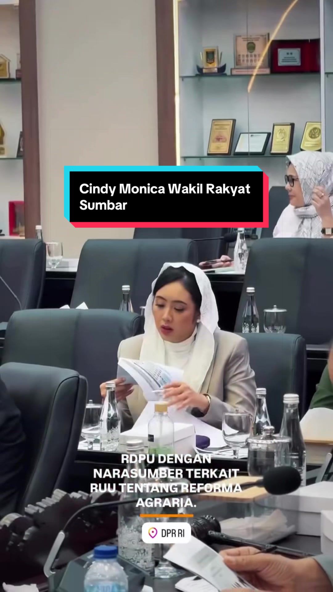 @politik Gen Zz