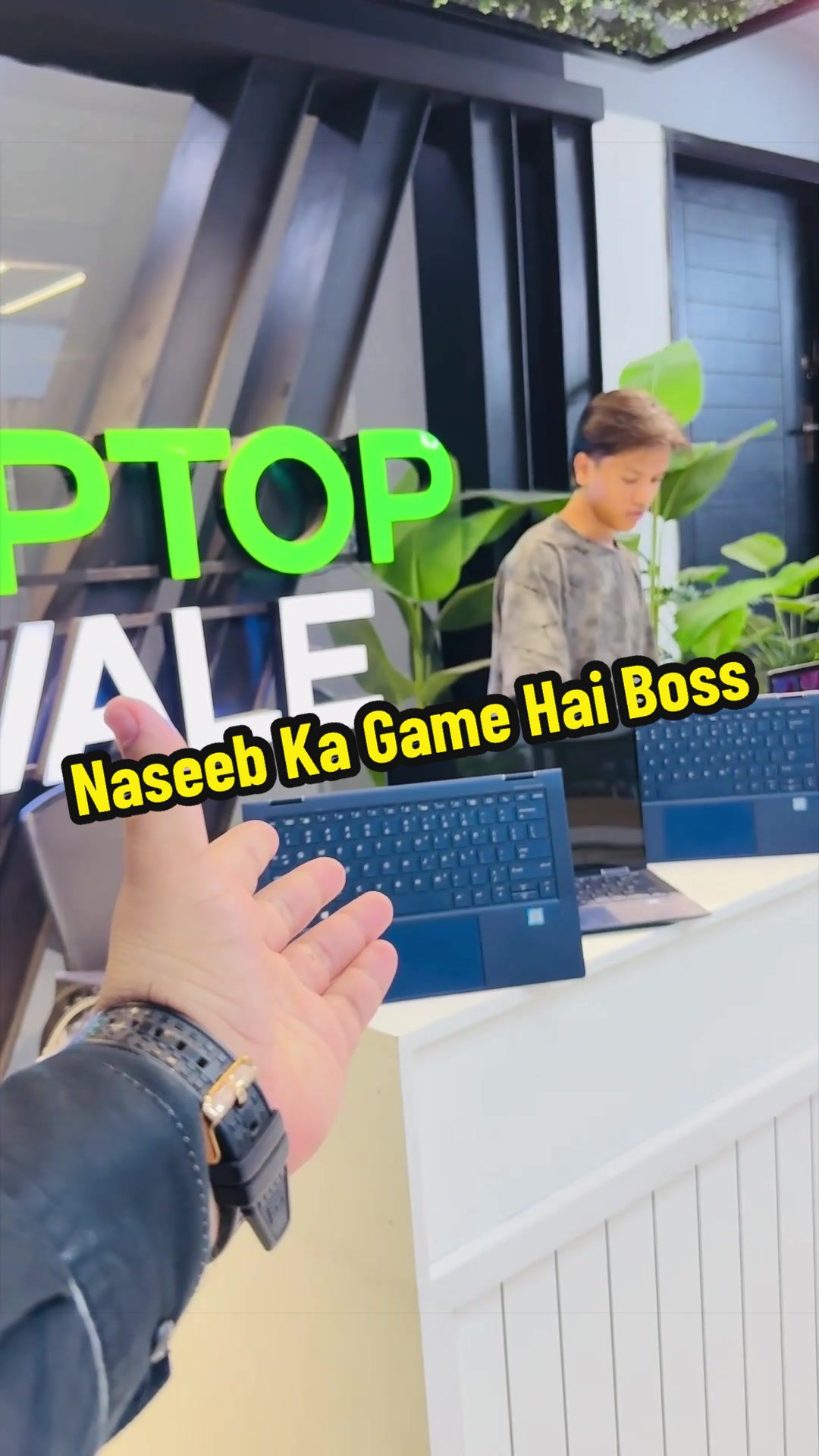 @Laptop Wale💻