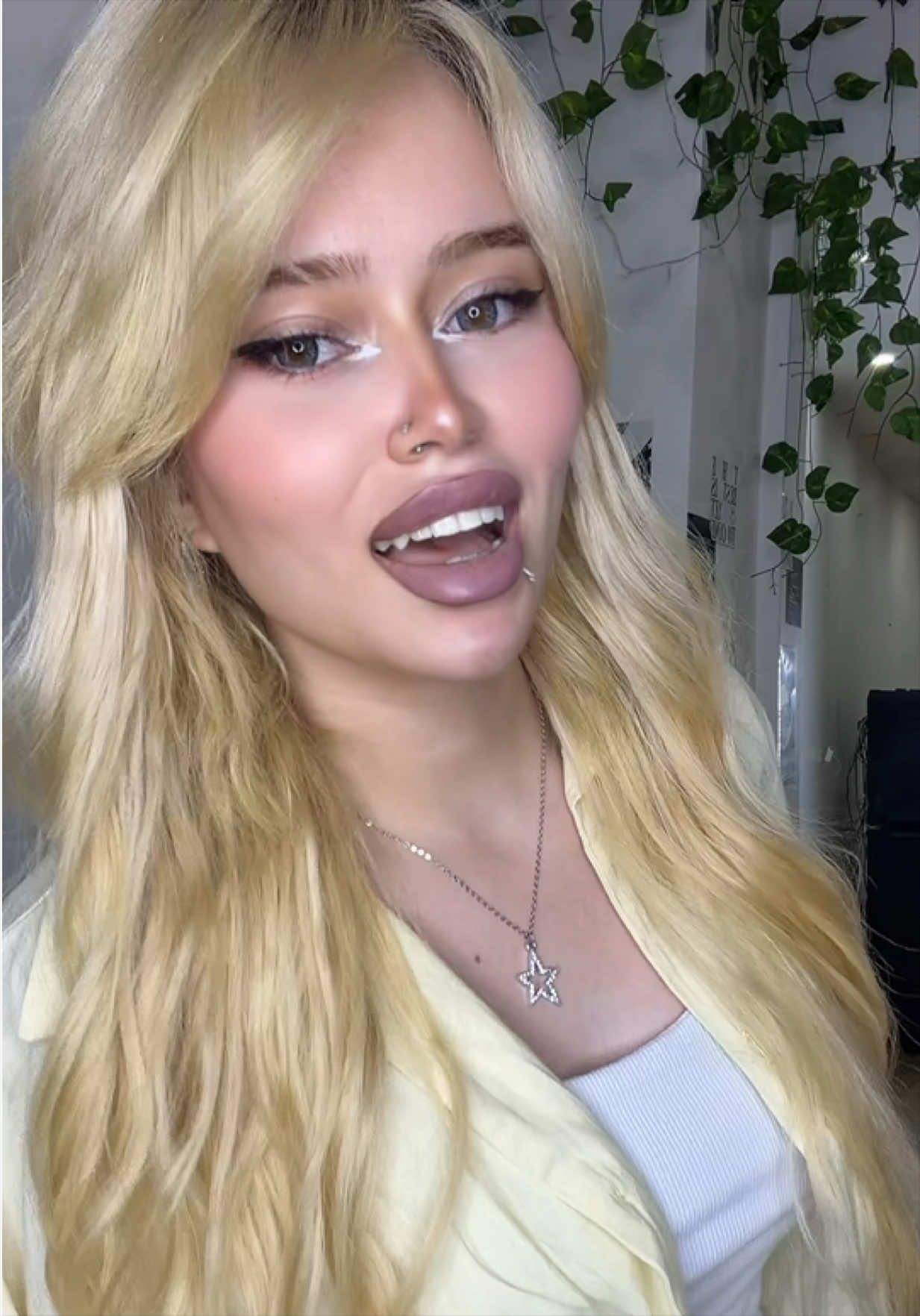 @heliaydn