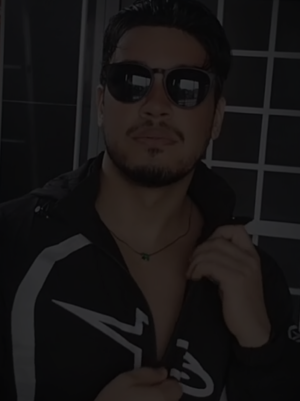@𝕯𝖆𝖓𝖎𝖊𝖑 🫅🏻