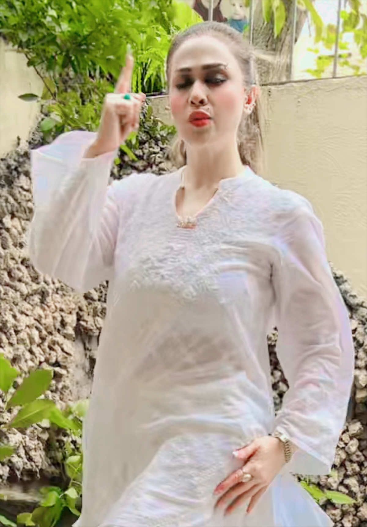 @Honey Shahzadi