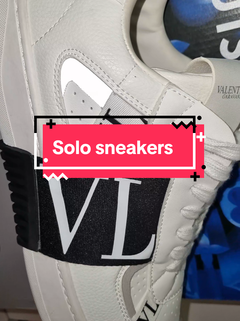 @Solo Sneakers