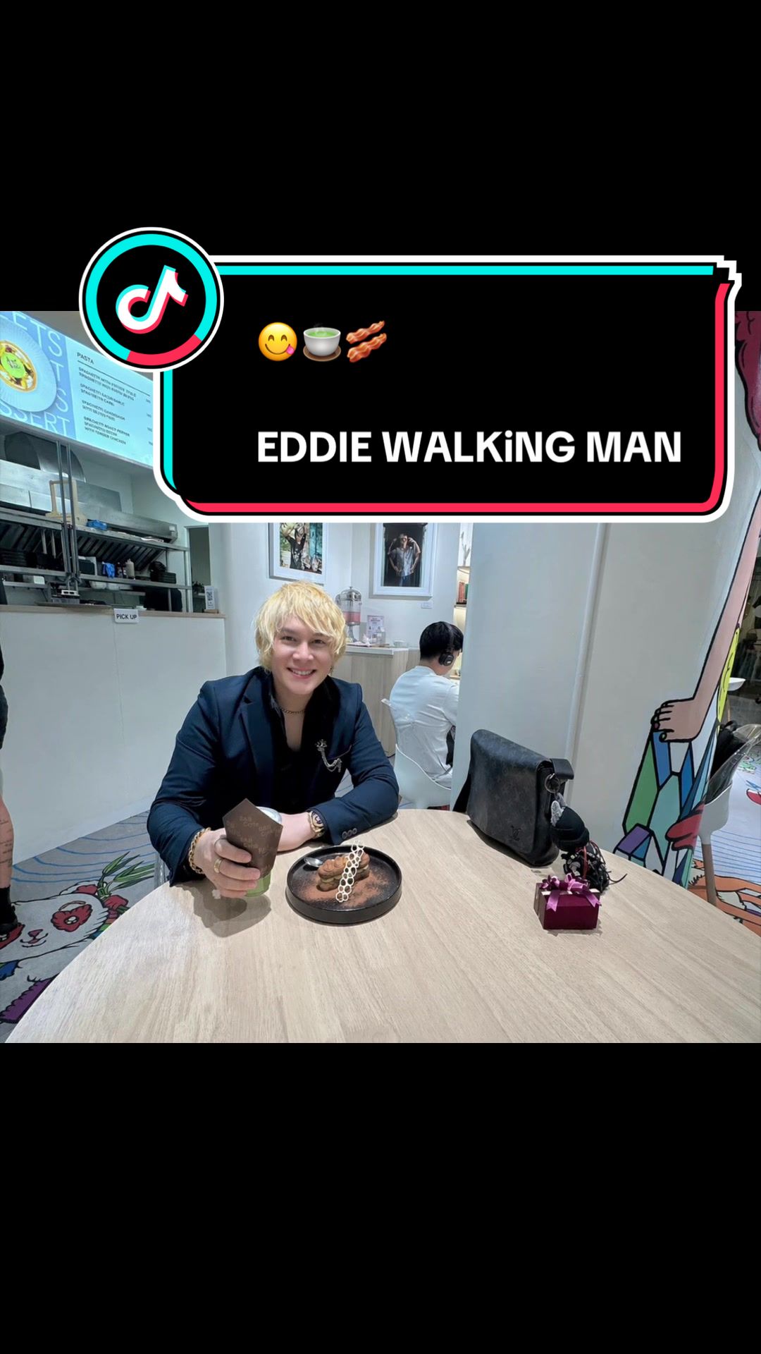 @Eddie Walking Man