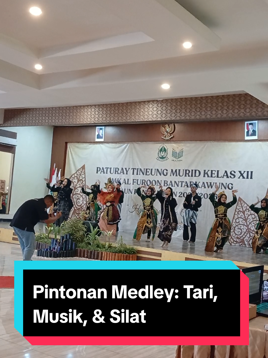 @Galeri Bu Ni_di Sekolah