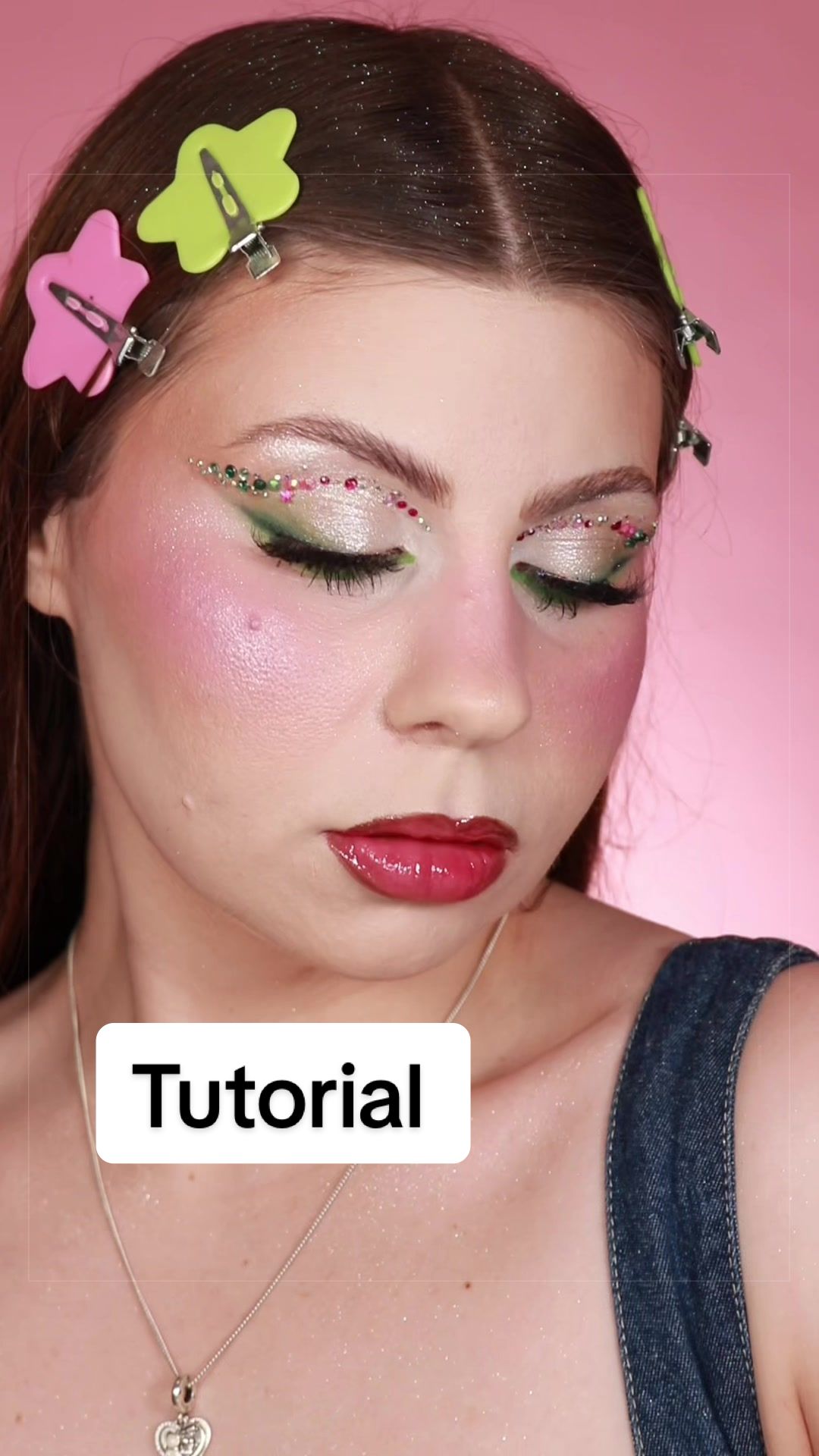 @Liana Tries Makeup