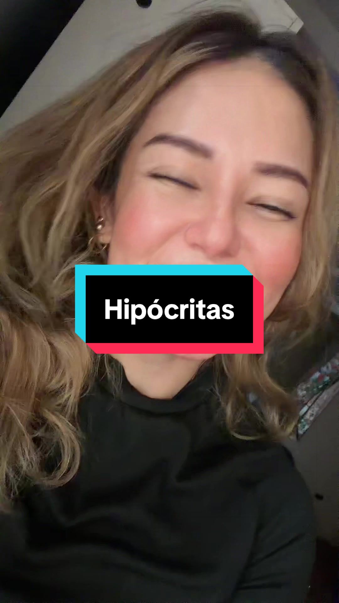 @𝙍𝙤𝙨𝙮 𝙘𝙤𝙡𝙪𝙢𝙗𝙪𝙨