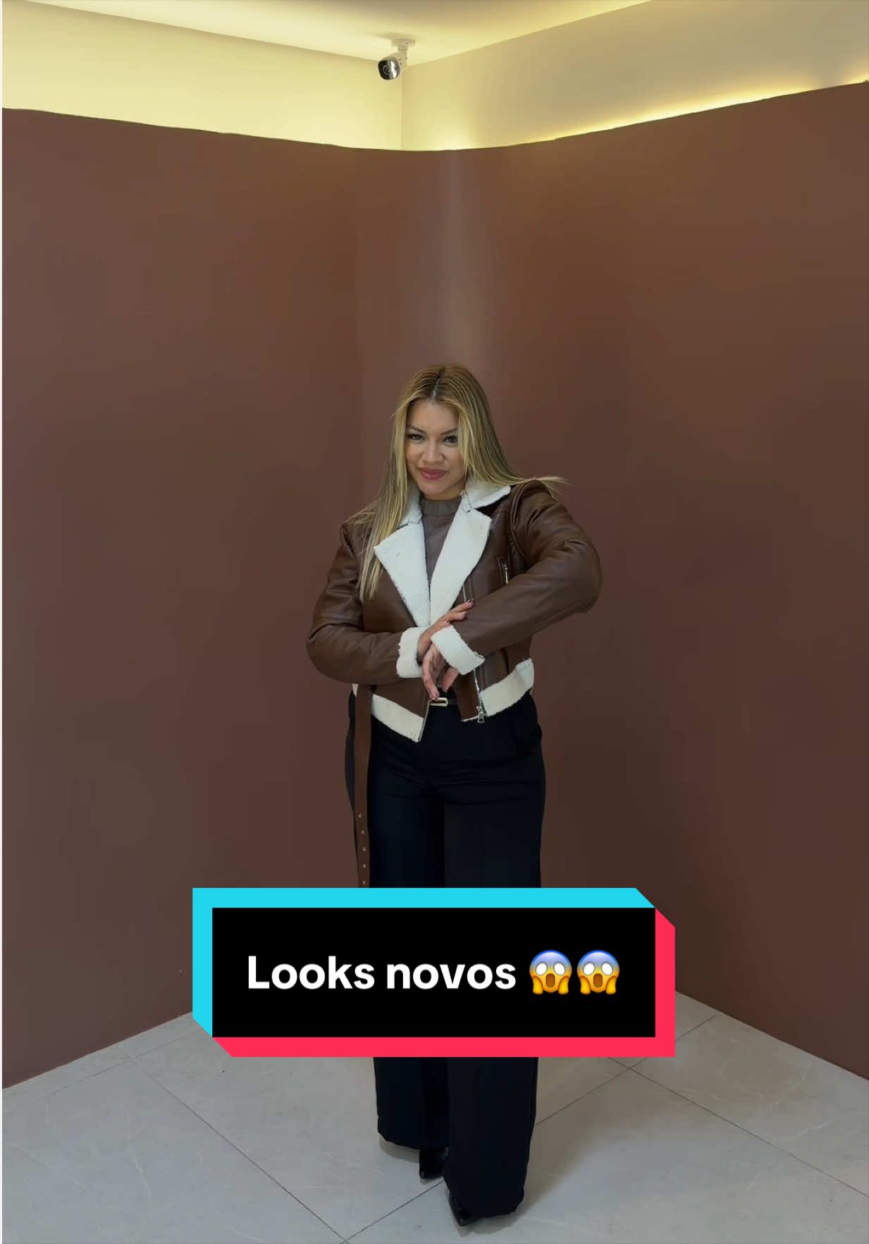 @Alessandra Andrade