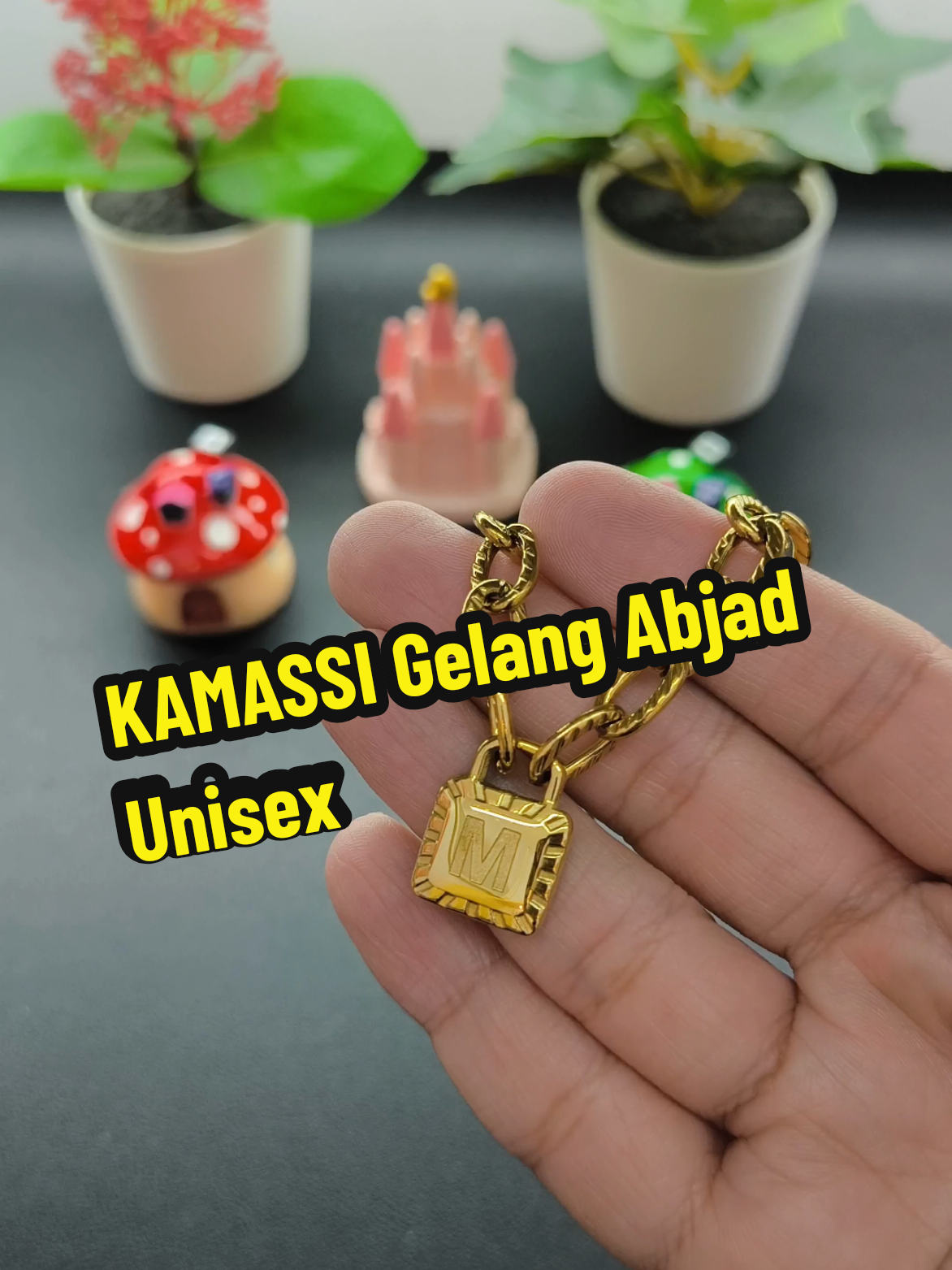 @FashionForUshop